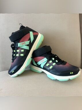 Rykä Women's Devotion XT Mid Top Training Shoes size 7
